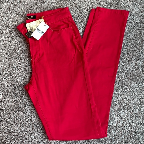 red fox Denim - NWT Red skinny legs ❤️
